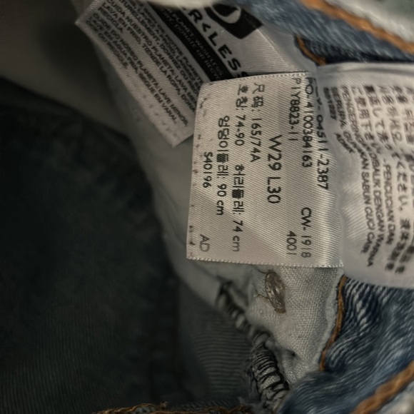 Levi’s ripped jeans - Picture 3 of 3